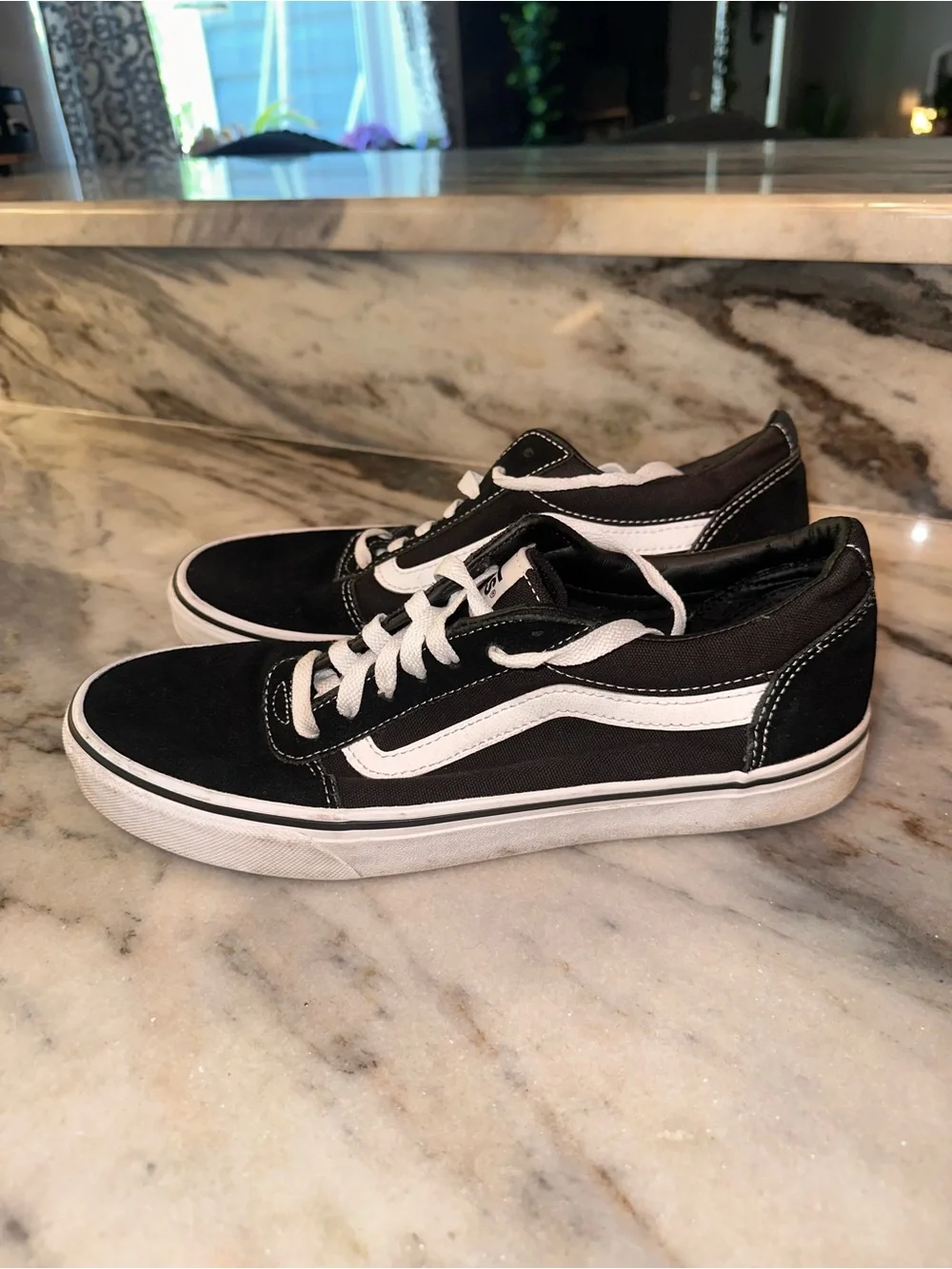 Vans Mens Size 9.5 Classic Black Lace Up‎ Sneakers